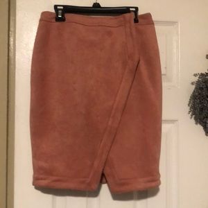 Seek the label skirt